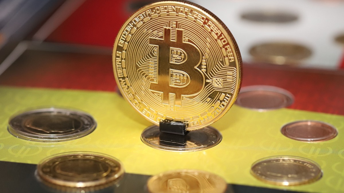 Bitcoin și cum să faci bani pe el